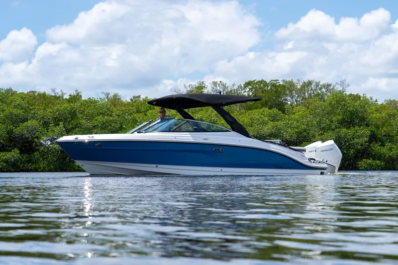 Slide: The Image of Sea Ray SLX 280 Outboard 2026 - 2
