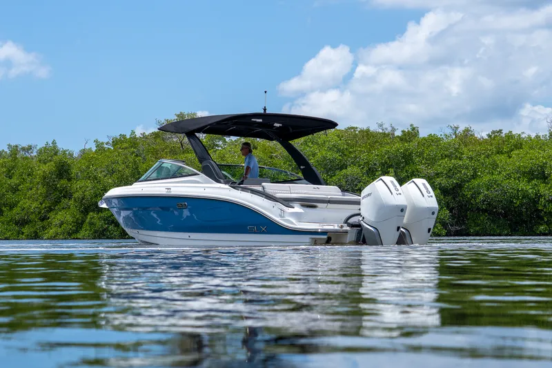 Slide: The Image of Sea Ray SLX 280 Outboard 2026 - 3