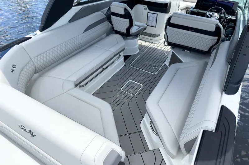 Slide: The Image of Sea Ray SLX 280 Outboard 2026 - 7