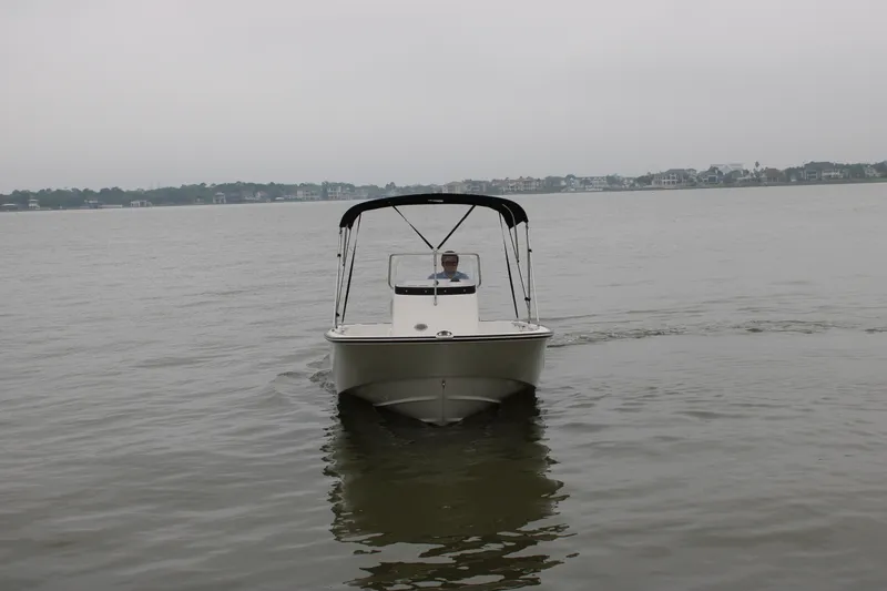 Slide: The Image of Boston Whaler 190 Montauk 2026 - 11