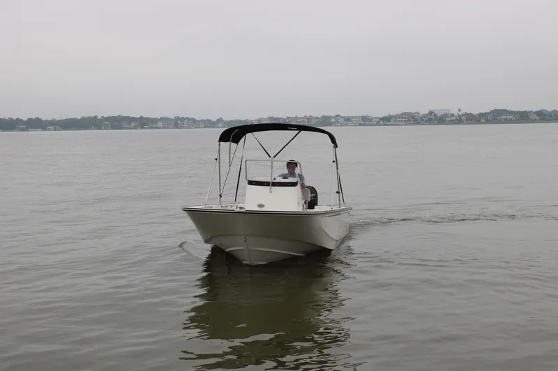 Slide: The Image of Boston Whaler 190 Montauk 2026 - 12