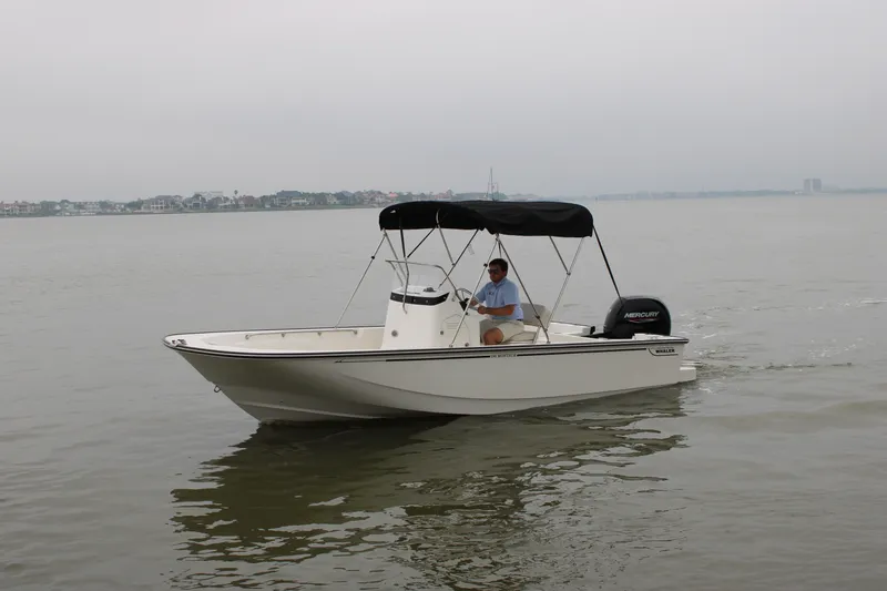 Slide: The Image of Boston Whaler 190 Montauk 2026 - 16
