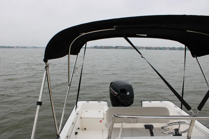 Slide: The Image of Boston Whaler 190 Montauk 2026 - 20