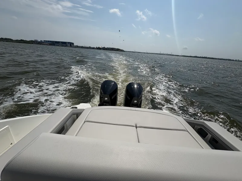 Slide: The Image of Sea Ray SLX 310 Outboard 2026 - 15