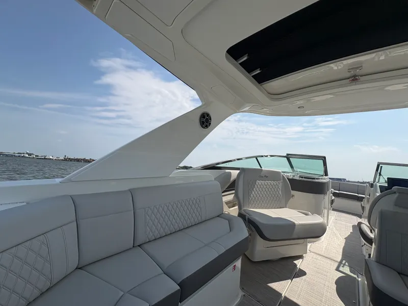 Slide: The Image of Sea Ray SLX 310 Outboard 2026 - 22