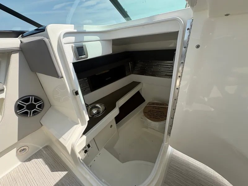 Slide: The Image of Sea Ray SLX 310 Outboard 2026 - 30