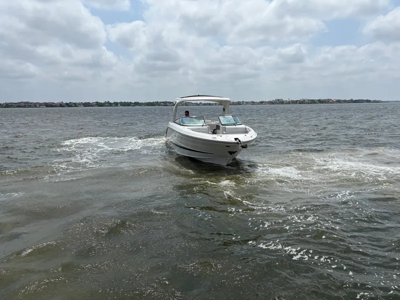 Slide: The Image of Sea Ray SLX 310 Outboard 2026 - 4
