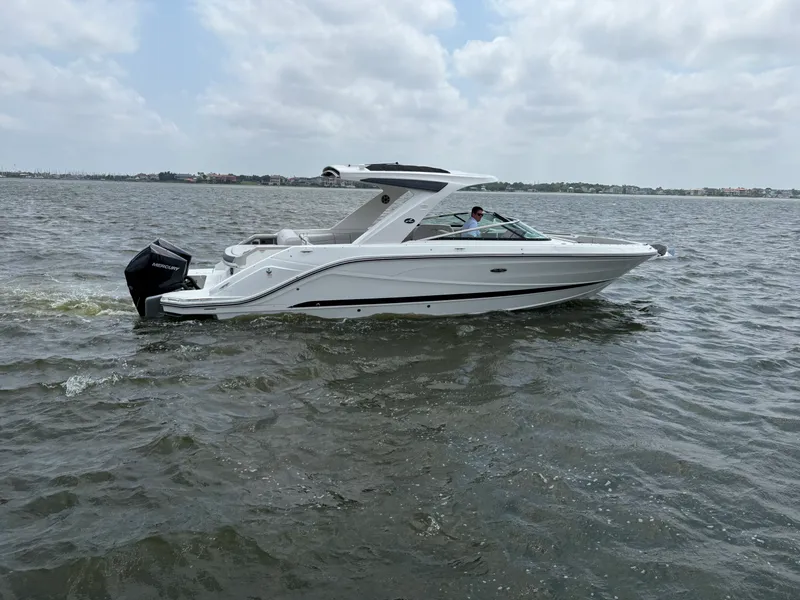 Slide: The Image of Sea Ray SLX 310 Outboard 2026 - 6