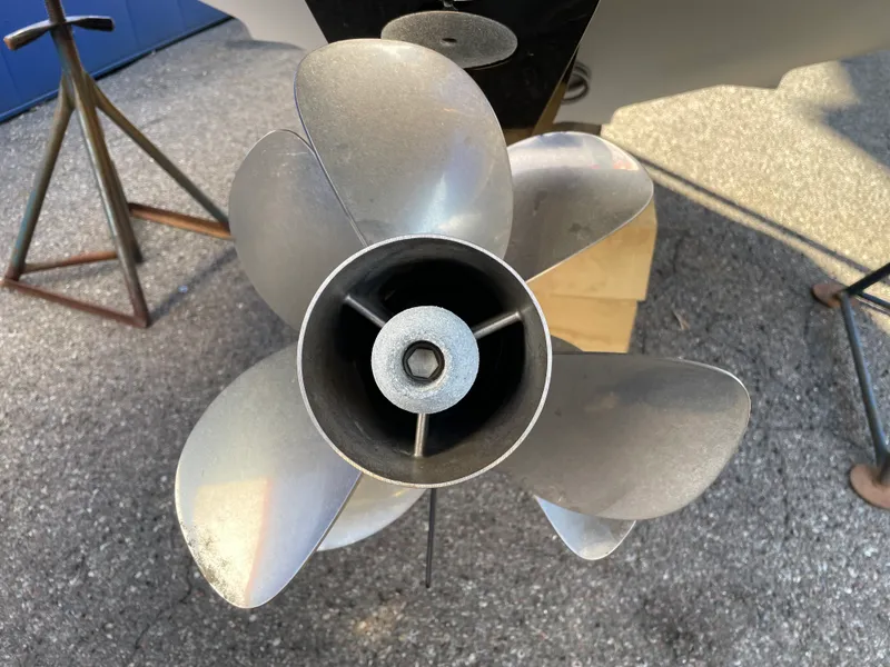 Slide: The Image of Sea Ray 270 SUNDECK 2018 - 46