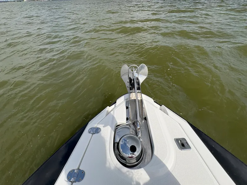 Slide: The Image of Monterey 305 SS 2019 - 15
