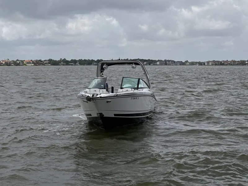 Slide: The Image of Monterey 305 SS 2019 - 5