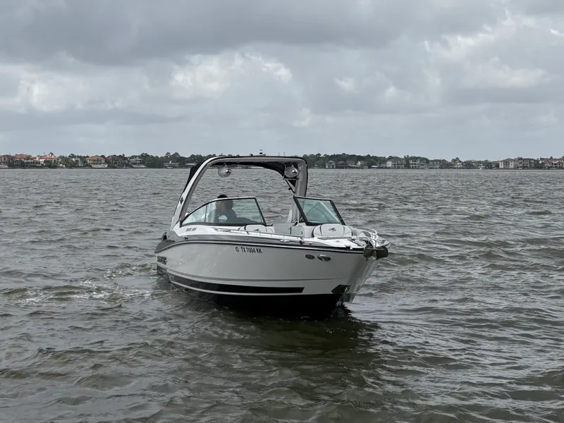 Slide: The Image of Monterey 305 SS 2019 - 7