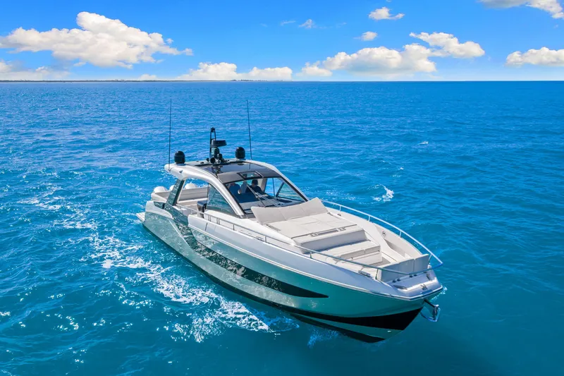 Slide: The Image of Azimut VERVE 48 2024 - 13
