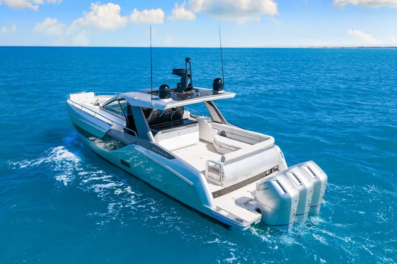 Slide: The Image of Azimut VERVE 48 2024 - 15