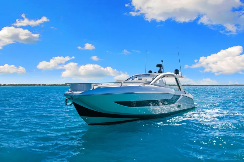 Slide: The Image of Azimut VERVE 48 2024 - 2