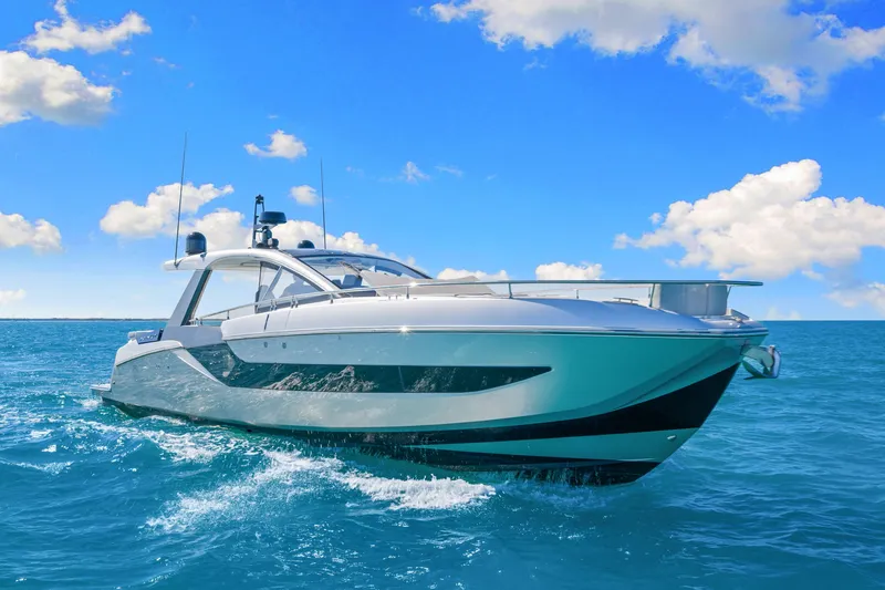 Slide: The Image of Azimut VERVE 48 2024 - 4