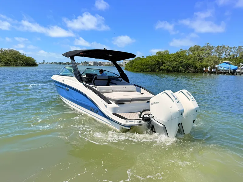 Slide: The Image of Sea Ray SLX 280 Outboard 2026 - 7