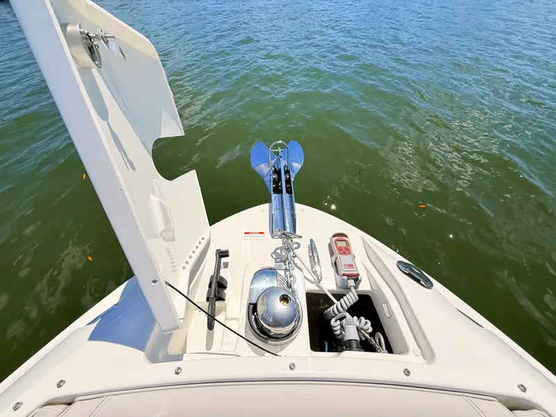 Slide: The Image of Sea Ray SLX 280 Outboard 2026 - 78