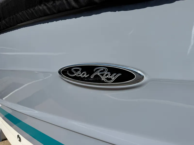 Slide: The Image of Sea Ray 280 SLX 2021 - 26