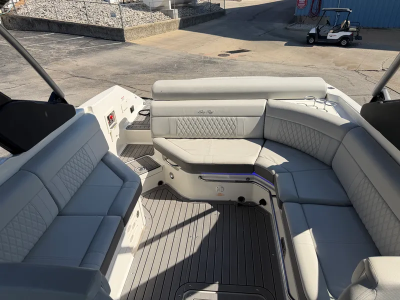 Slide: The Image of Sea Ray 280 SLX 2021 - 27