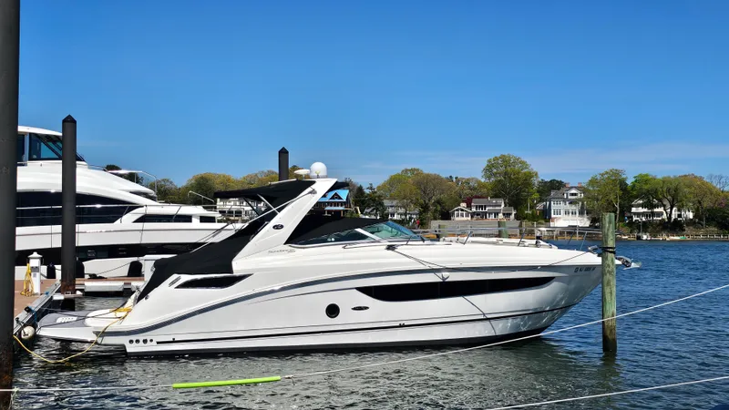 Slide: The Image of Sea Ray 350 SUNDANCER 2013 - 2