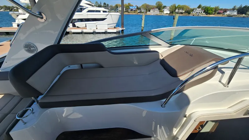 Slide: The Image of Sea Ray 350 SUNDANCER 2013 - 6