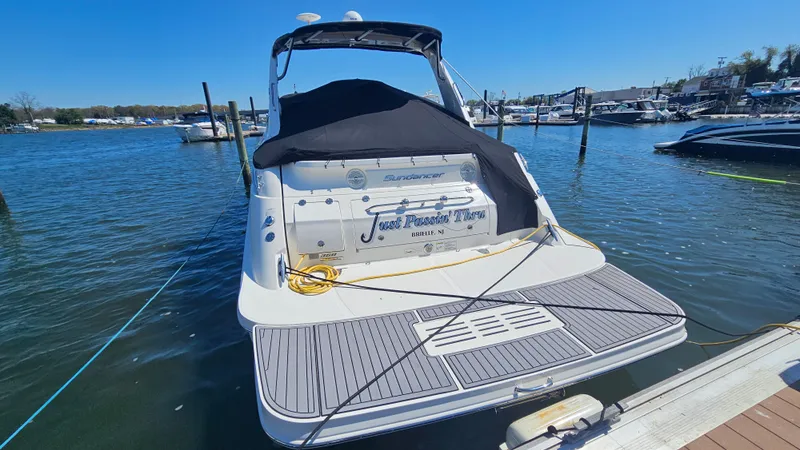 Slide: The Image of Sea Ray 350 SUNDANCER 2013 - 1