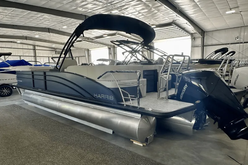 Slide: The Image of Harris 230 Cruiser 2025 - 2