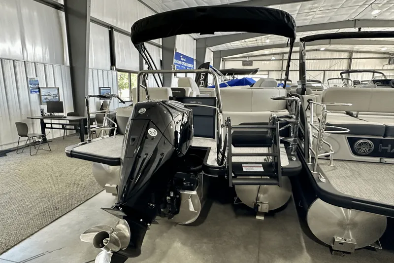 Slide: The Image of Harris 230 Cruiser 2025 - 3