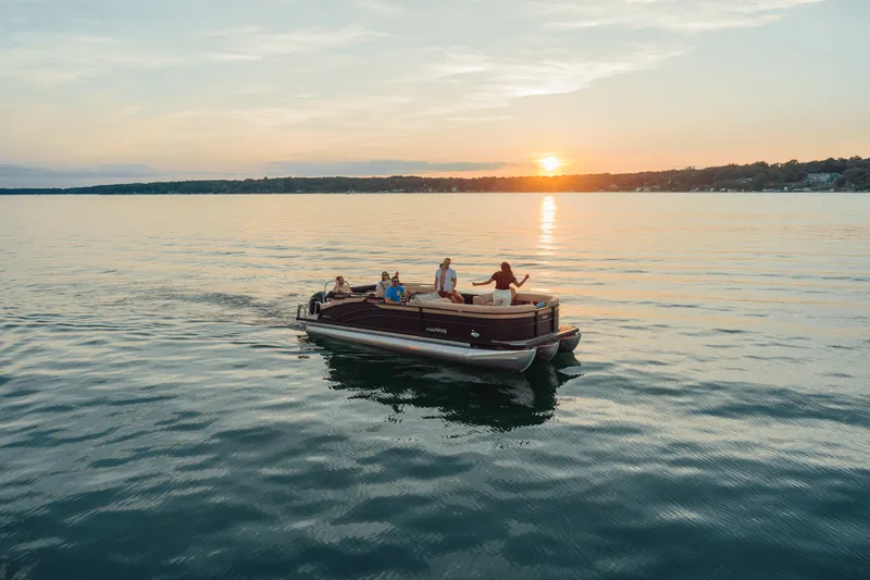 Slide: The Image of Harris 230 Cruiser 2025 - 47