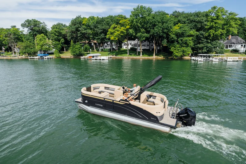 Slide: The Image of Harris 230 Cruiser 2025 - 85