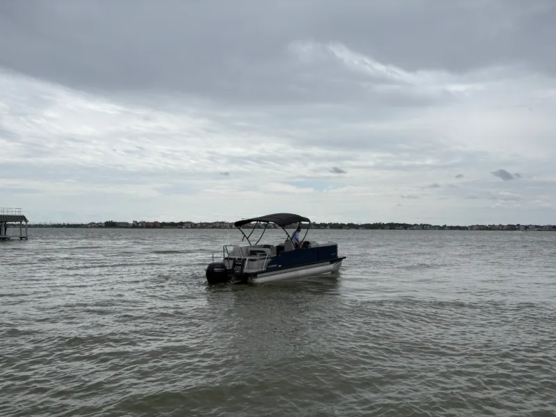 Slide: The Image of Harris 230 Cruiser 2025 - 12