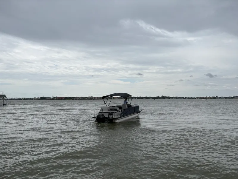 Slide: The Image of Harris 230 Cruiser 2025 - 13