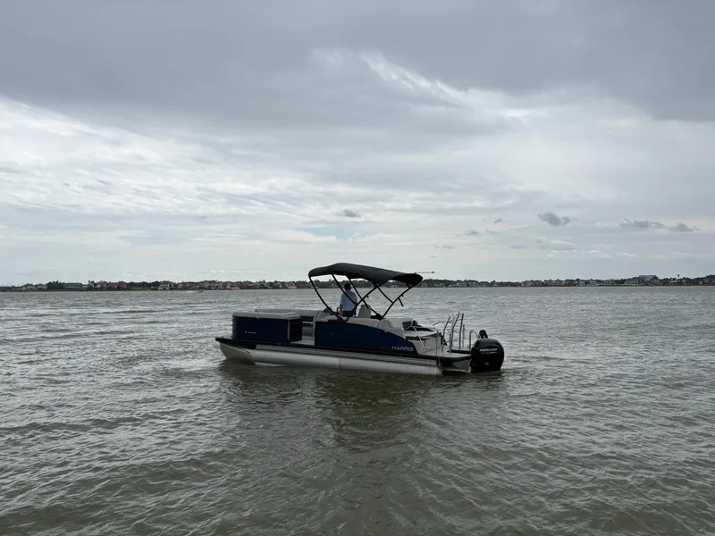 Slide: The Image of Harris 230 Cruiser 2025 - 18