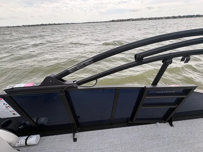 Slide: The Image of Harris 230 Cruiser 2025 - 32