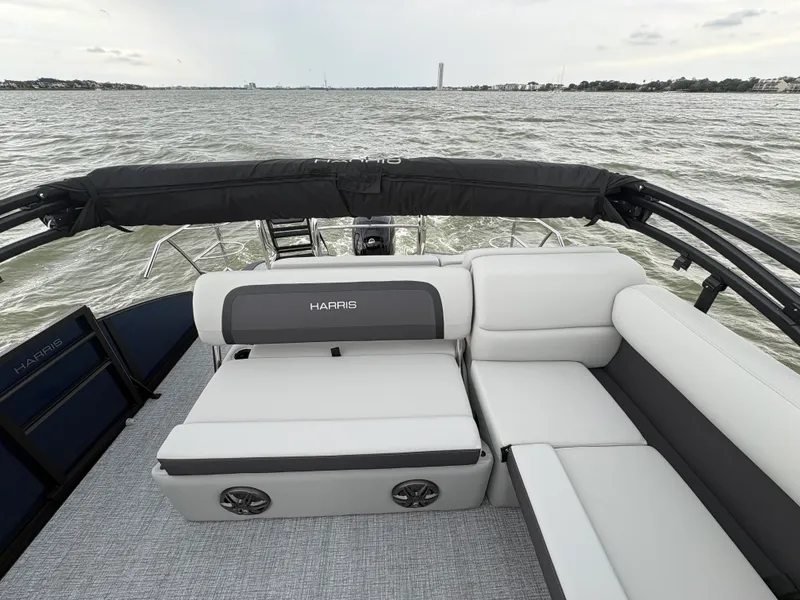 Slide: The Image of Harris 230 Cruiser 2025 - 34