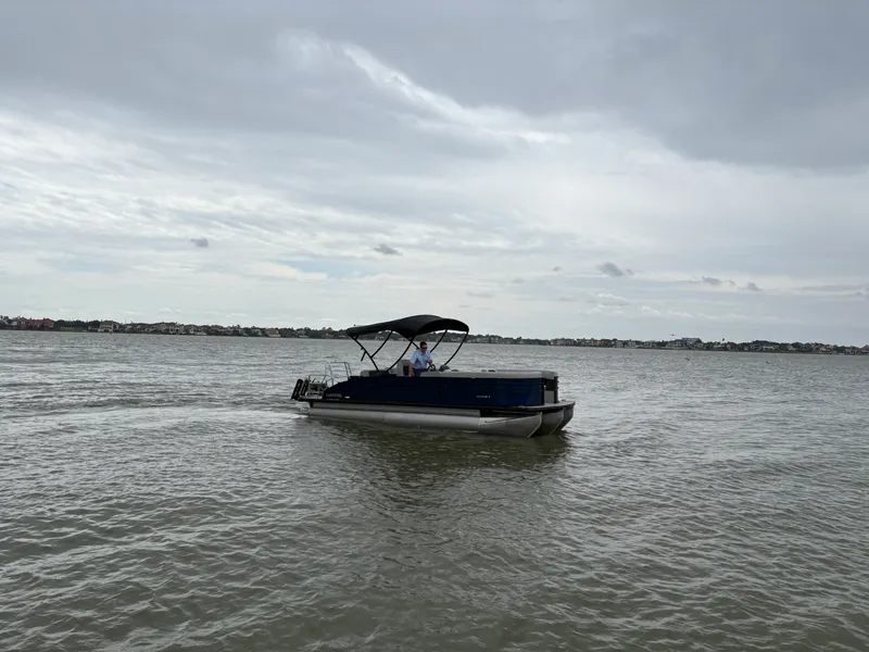 Slide: The Image of Harris 230 Cruiser 2025 - 7