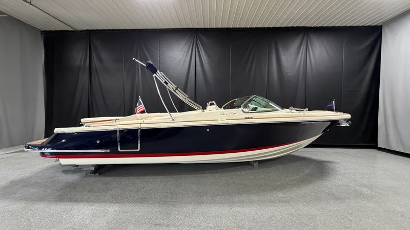 The Image of Chris-Craft LAUNCH 25 2020 - 0