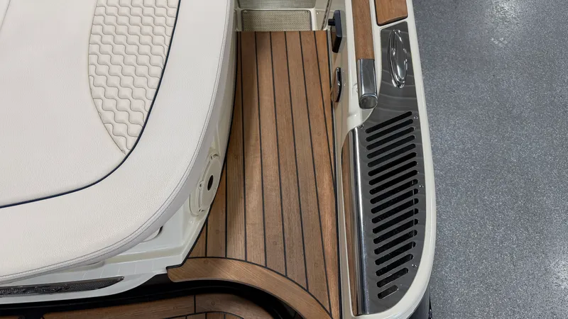 Slide: The Image of Chris-Craft LAUNCH 25 2020 - 27