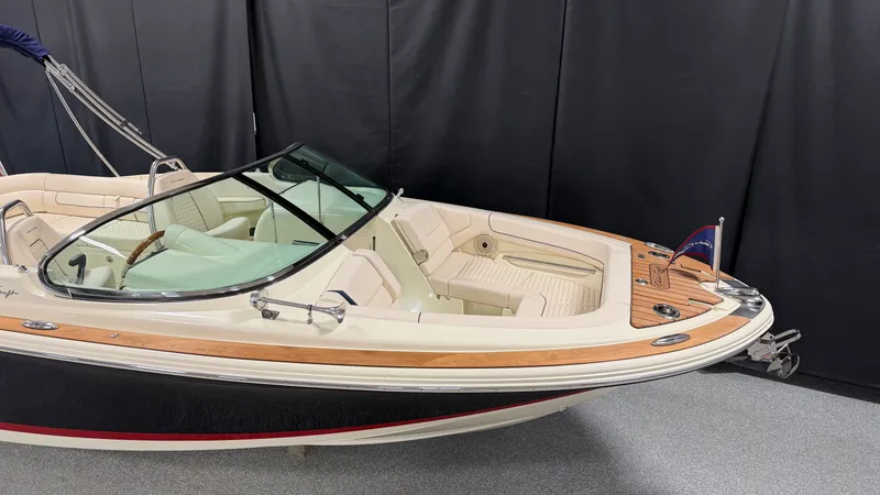 Slide: The Image of Chris-Craft LAUNCH 25 2020 - 4
