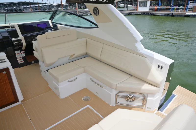 Slide: The Image of Cruisers 38 GLS 2026 - 24