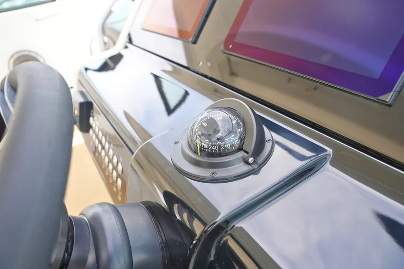 Slide: The Image of Cruisers 38 GLS 2026 - 42