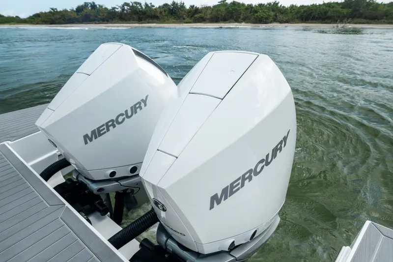 Slide: The Image of Cruisers 34 GLS Outboard 2025 - 6