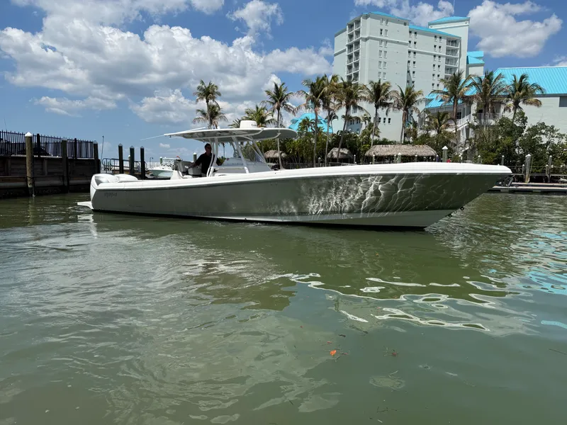 The Image of Intrepid 375 CC 2018 - 0
