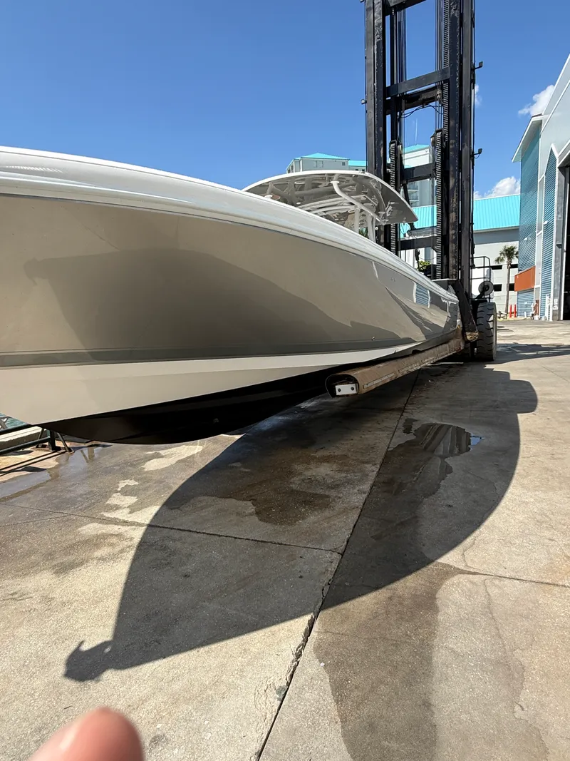 Slide: The Image of Intrepid 375 CC 2018 - 10