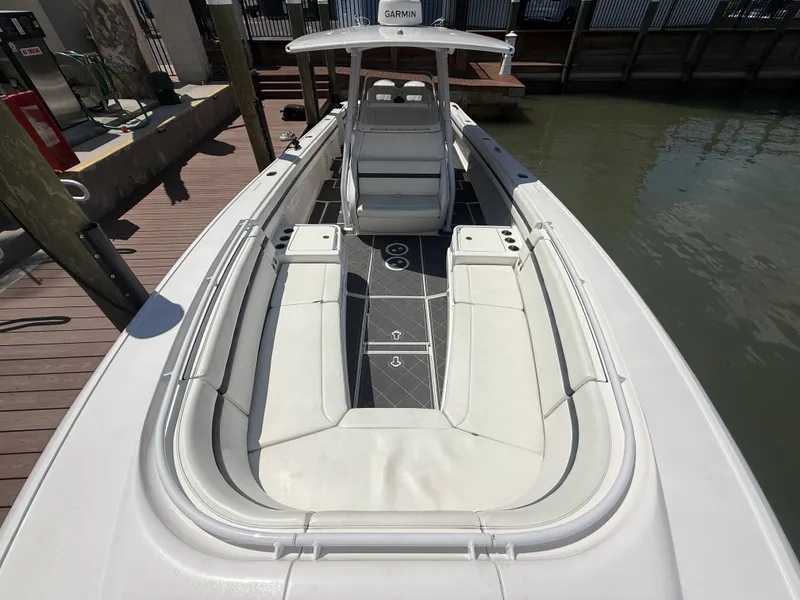Slide: The Image of Intrepid 375 CC 2018 - 44