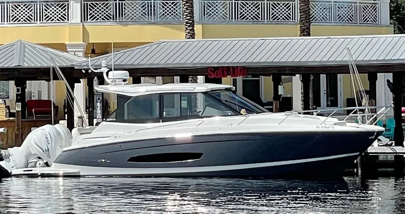 Slide: The Image of Regal 36 XO 2022 - 4