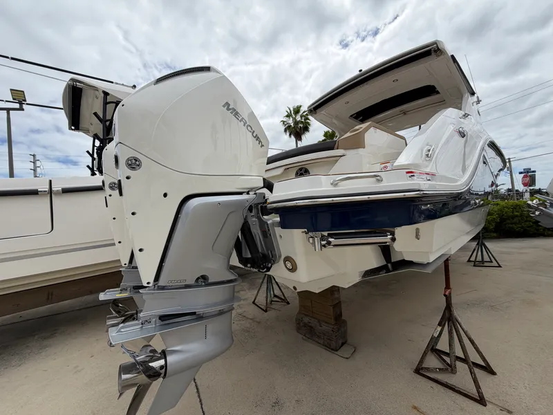 Slide: The Image of Sea Ray SLX 310 Outboard 2026 - 2