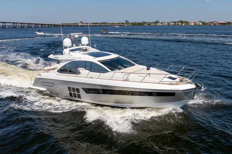 Slide: The Image of Azimut 55S 2015 - 12