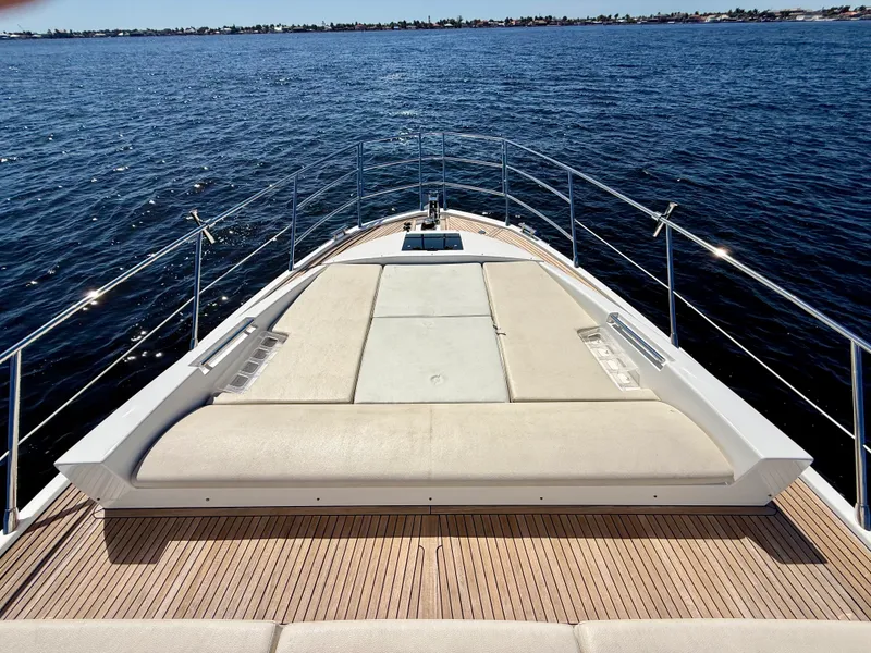 Slide: The Image of Azimut 55S 2015 - 38